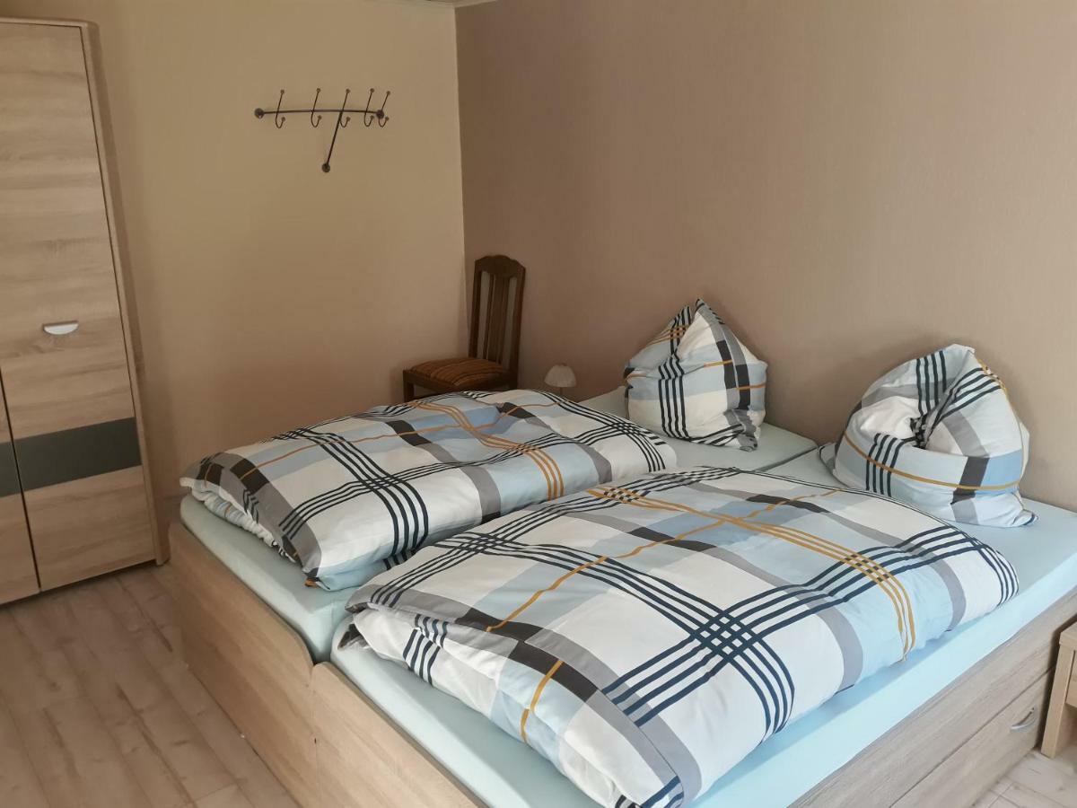 באד שמידברג Ferienwohnung "Am Weinberg" מראה חיצוני תמונה